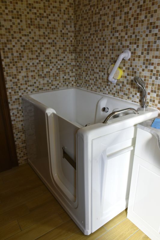 Accessible Bath Features